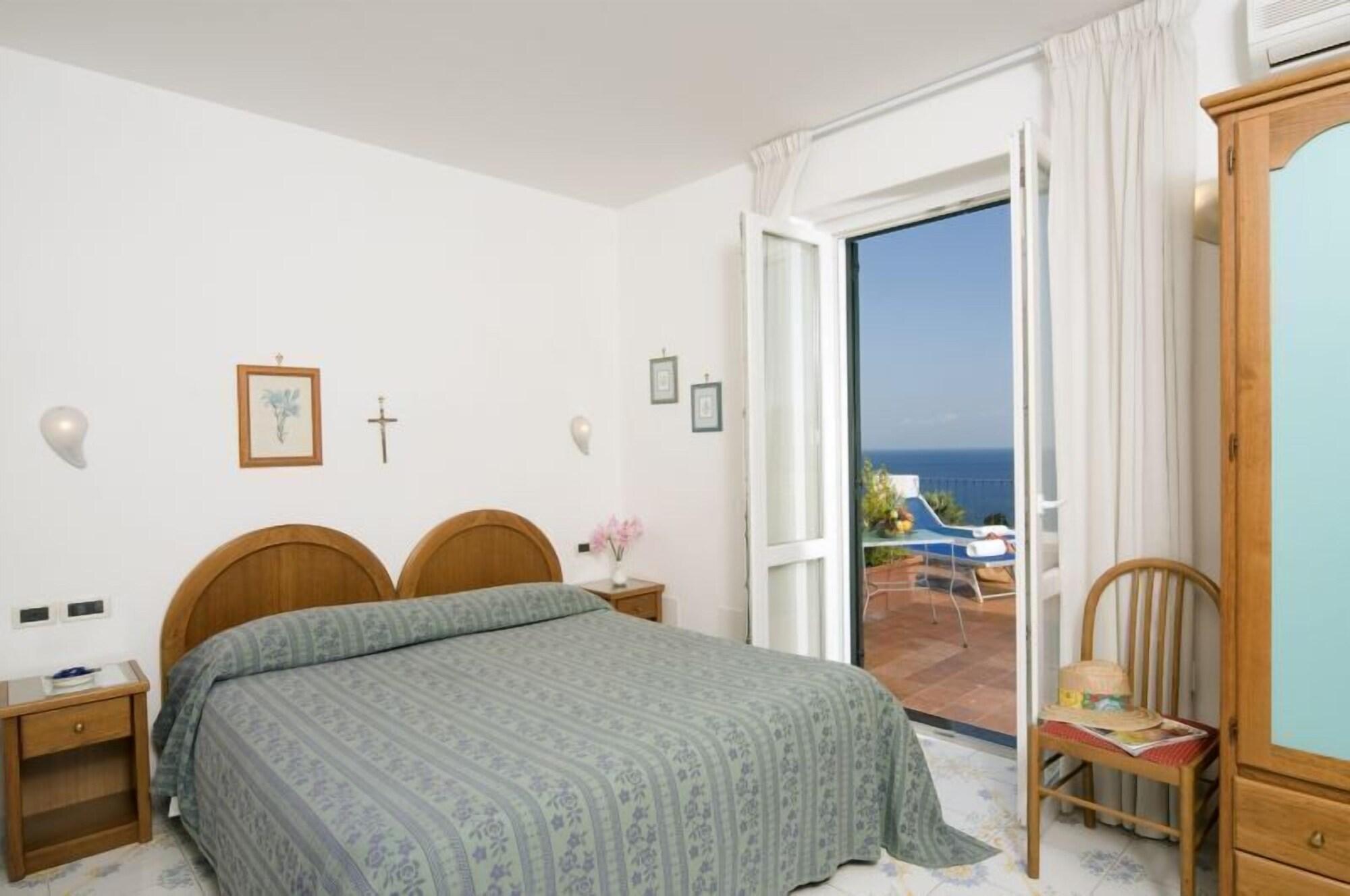 Hotel Gemma كازاميتْشيولا تيرمي المظهر الخارجي الصورة